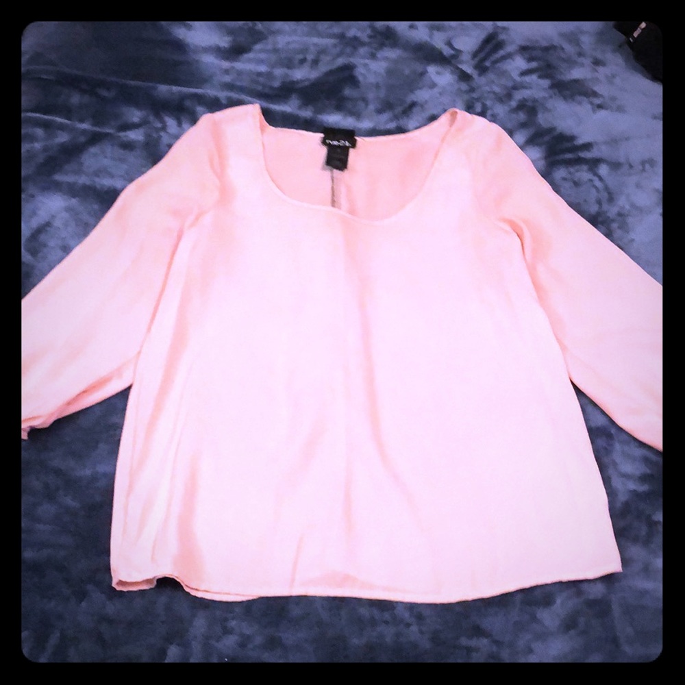 Blouse with black bow back